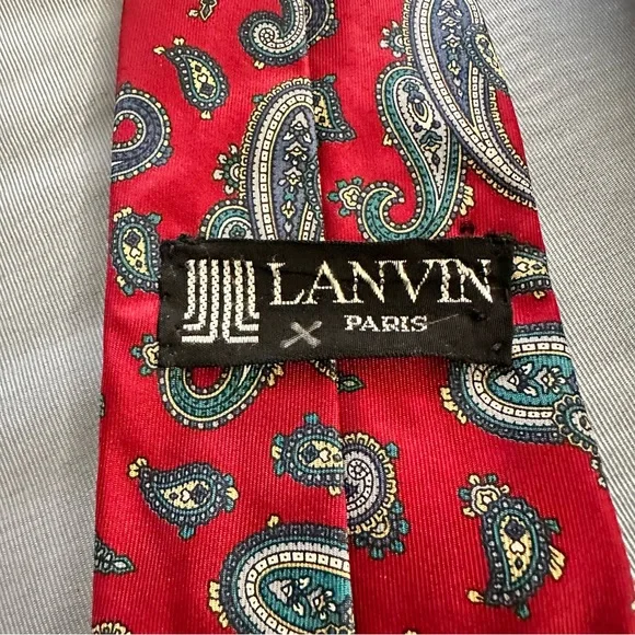 LANVIN Paris Tie 100%Silk Dark Red Background Green & Tan Paisley Made in Italy